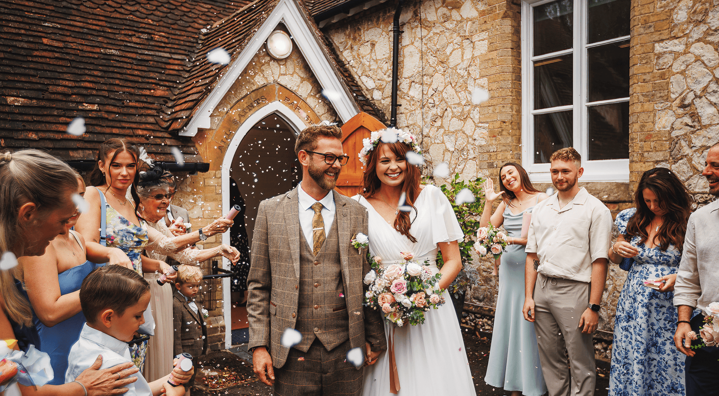 wedding couple in the Cotswolds